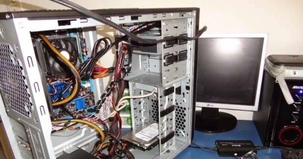 Curso Online Grátis de Montagem e Manutenção de Microcomputadores Curso Online Grátis de Montagem e Manutenção de Microcomputadores